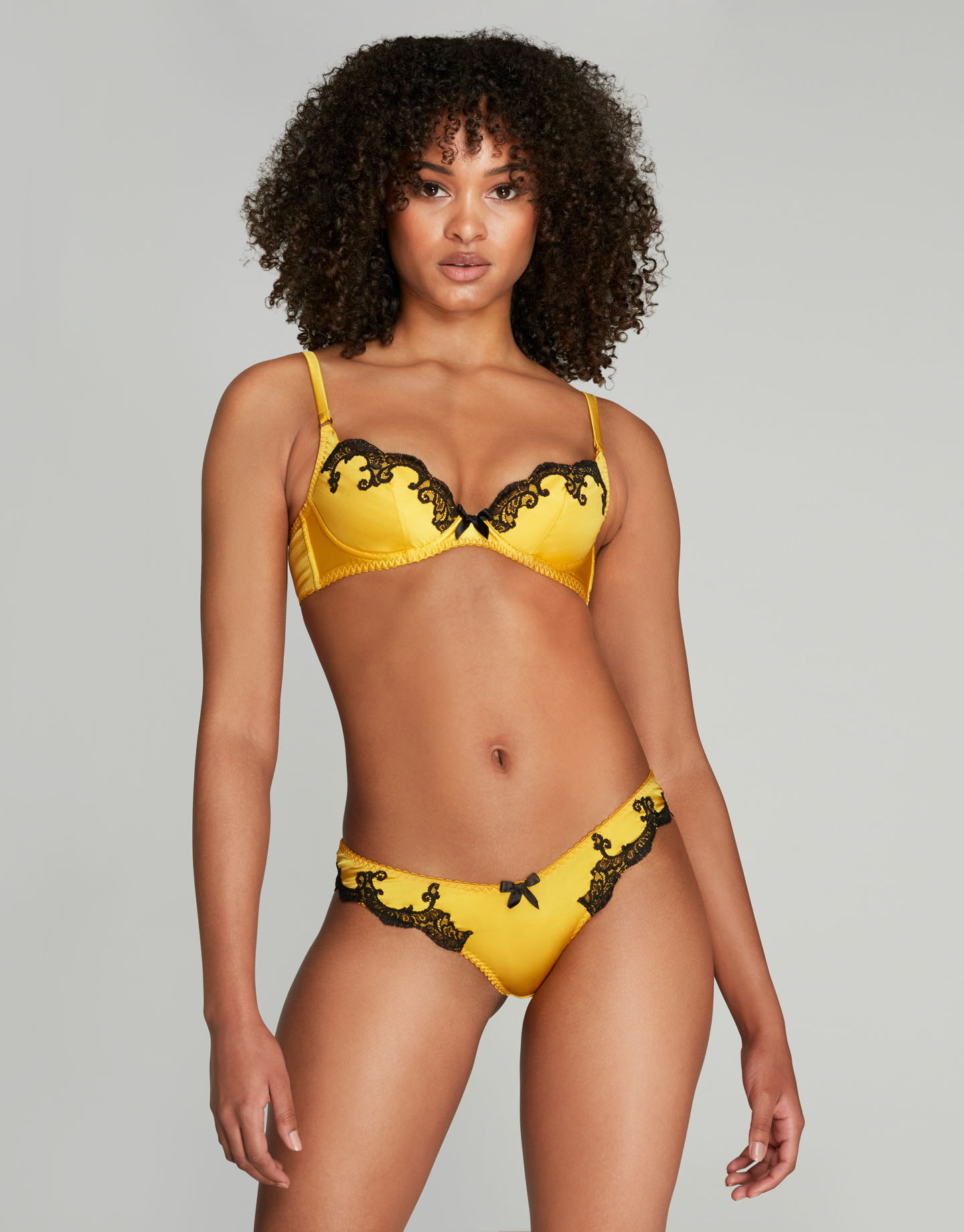 https://www.agentprovocateur.com/static/media/catalog/product/1/1/110777_ecom_02.jpg